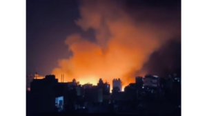 पश्चिम दिल्ली में मछली मार्केट झुग्गी बस्ती में भीषण आग, 400 झोपड़ियां सुलग गईं