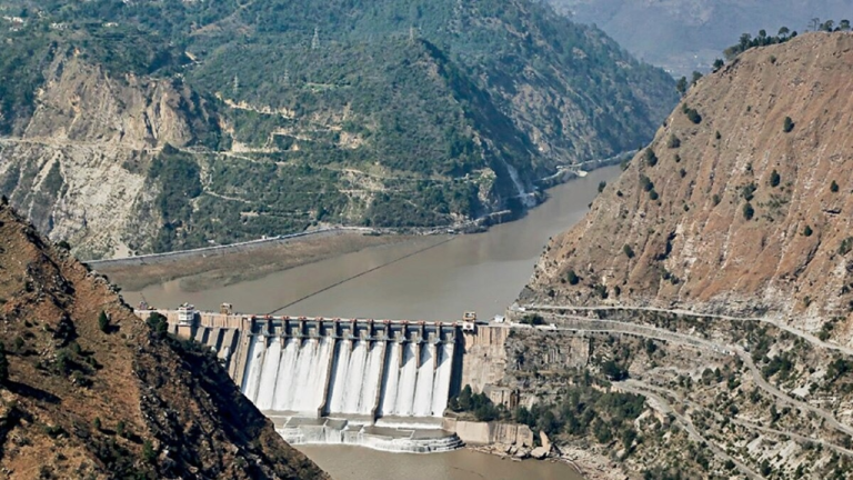 पाकिस्तान की नई धमकी: ‘पानी पर खतरा तो भारत से जंग शुरू’