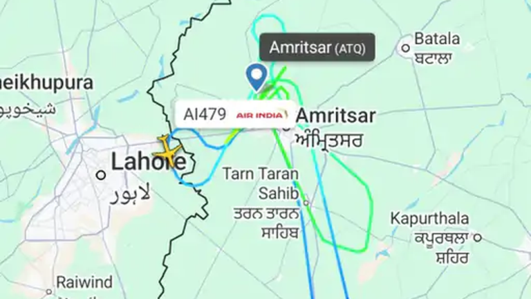 एयर इंडिया की फ्लाइट पाकिस्तानी एयरस्पेस में घुसी, चेतावनी के बाद वापस लौटी