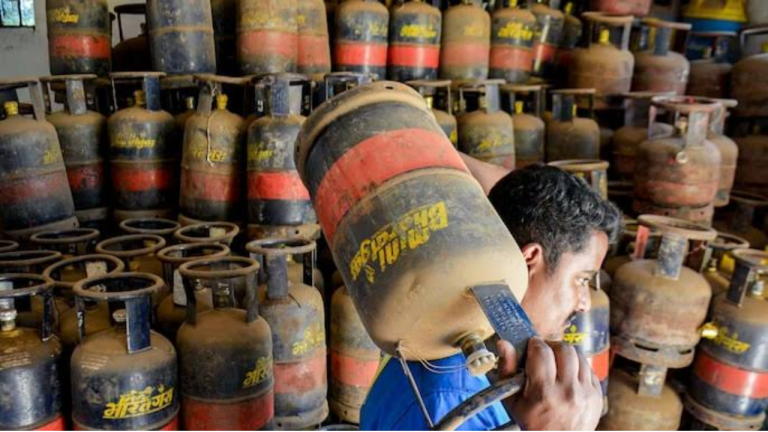 LPG संकट: युद्ध के कारण गैस सिलेंडर महंगे, नए कनेक्शन बंद