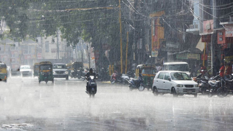 मध्य प्रदेश मानसून: भोपाल में हल्की बौछारें, 8 जिलों में भारी बारिश का अलर्ट