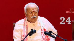 “युवा सवाल पूछते हैं, उन्हें तर्क समझाएं, प्यार दें और समय निकालें”- RSS प्रमुख मोहन भागवत