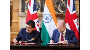 भारत-यूके मुक्त व्यापार समझौता आज से लागू: कारें और सौंदर्य उत्पाद भारत में होंगे सस्ते