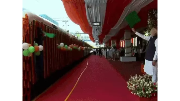 पीएम मोदी ने हरियाणा में देश की पहली हाइड्रोजन ट्रेन को दी हरी झंडी