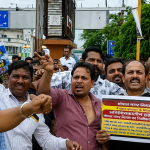 भोपाल: सीलिंग के खिलाफ व्यापारियों का जोरदार विरोध, रोशनपुरा पर चक्काजाम