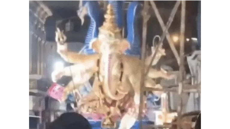 मुंबई में गणेश प्रतिमा गिरने से 2 की मौत, 5 घायल