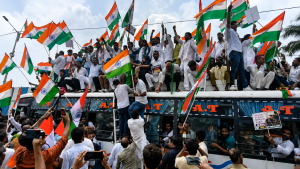 बिहार: छात्रों के मुद्दे पर RJD का जोरदार प्रदर्शन, तेजस्वी यादव हिरासत में