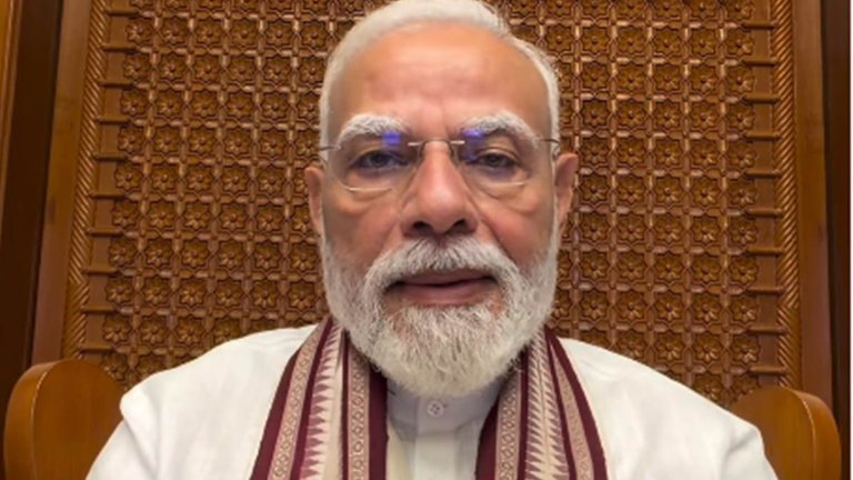 मोदी की नई अपील: विदेश यात्रा और सोना खरीद से बचें, “Wed in India” अपनाएं  