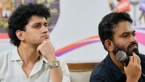 “हमें विमान से उठा लिया गया”… आशुतोष रांका का बयान, दिल्ली में CJP का दूसरा दिन का हंगामा