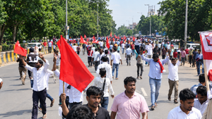 ‘ज्ञानू को भेजो जेल’ के नारे के साथ पटना सड़कों पर उतरा गुस्सा, पुलिस-छात्र भिड़ंत